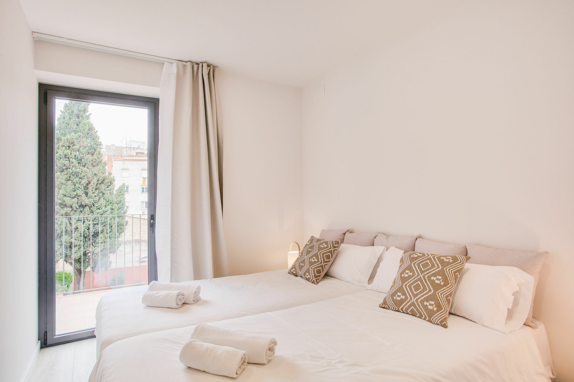 Flateli Exclusivos Placa Catalunya