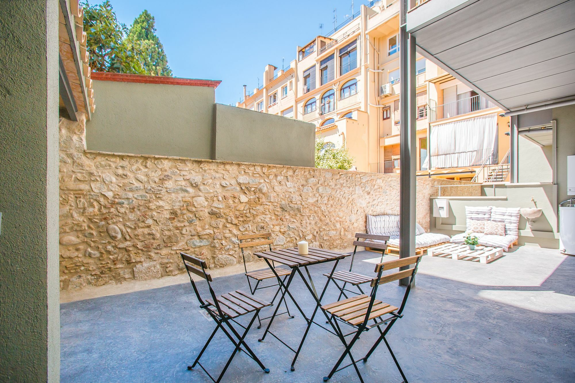 Flateli Exclusivos Placa Catalunya Gerona